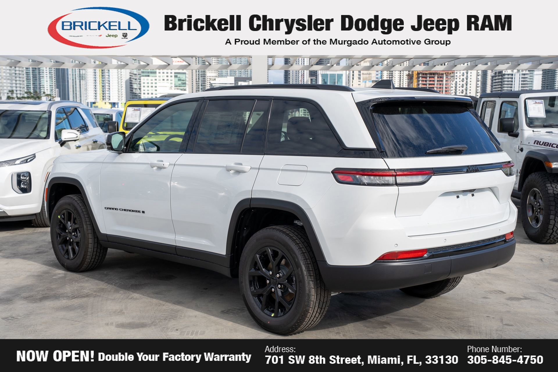 New 2025 Jeep Grand Cherokee Altitude image 7