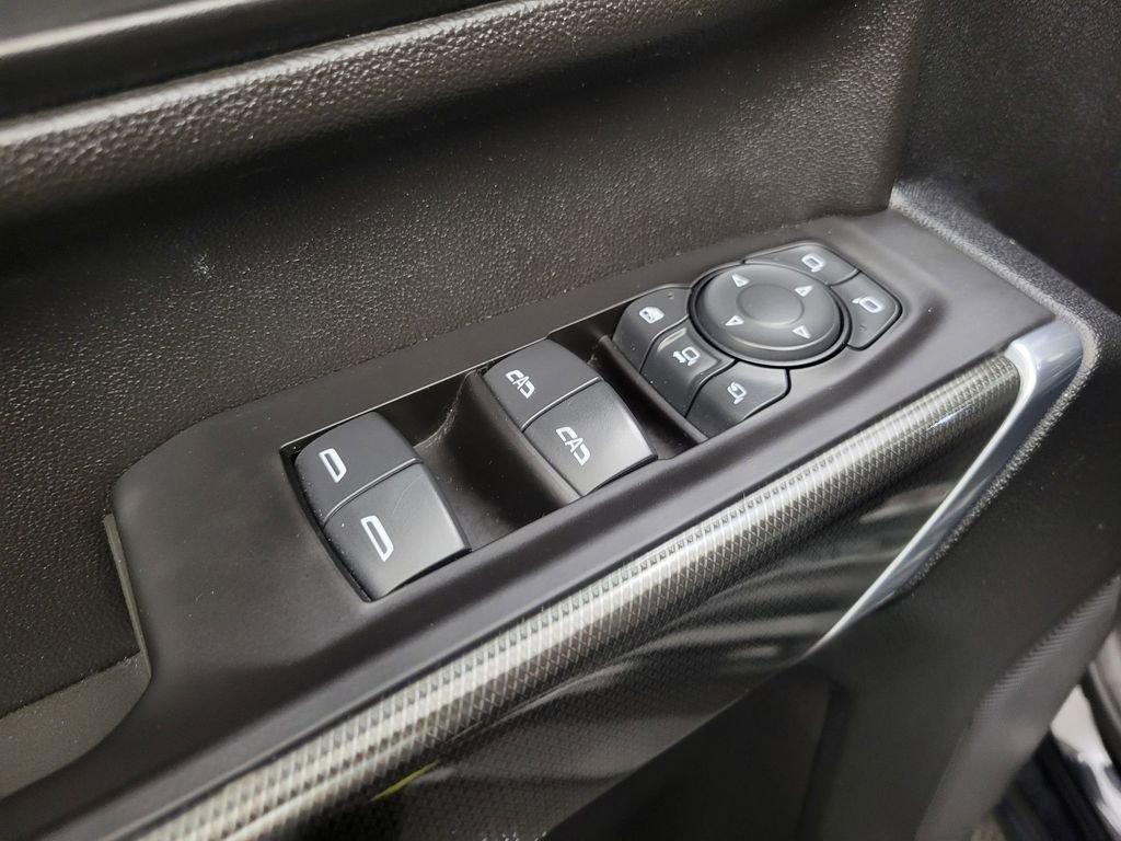 Used 2021 GMC Sierra 2500 AT4 image 11