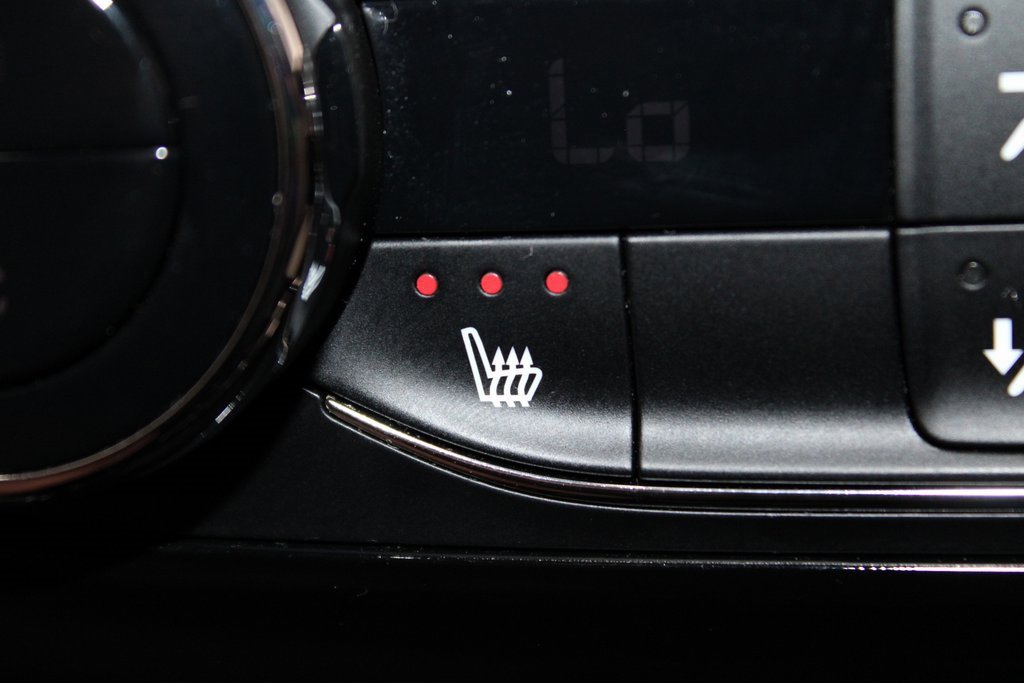 Used 2024 Chevrolet Trax LT w/ Driver Confidence Package image 31