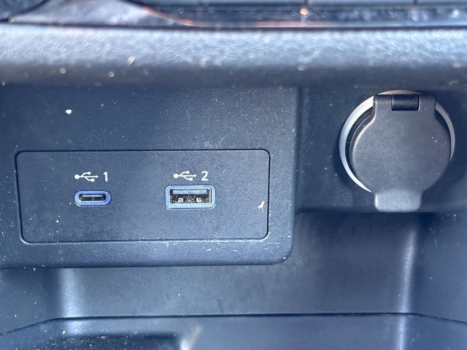 Used 2021 Nissan Kicks SV FWD image 30