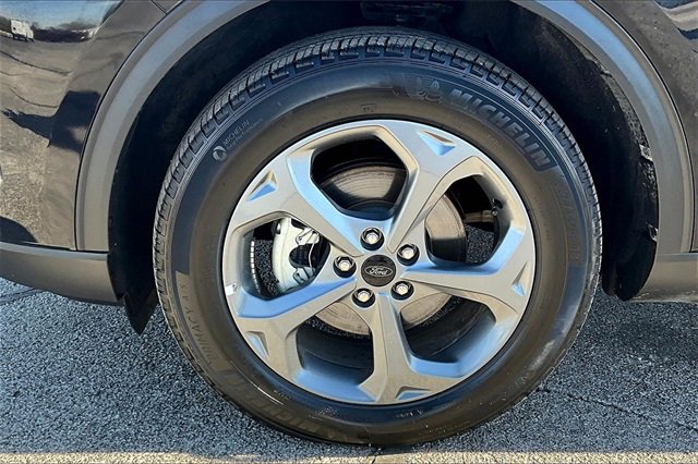 Used 2025 Ford Escape ST-Line image 34