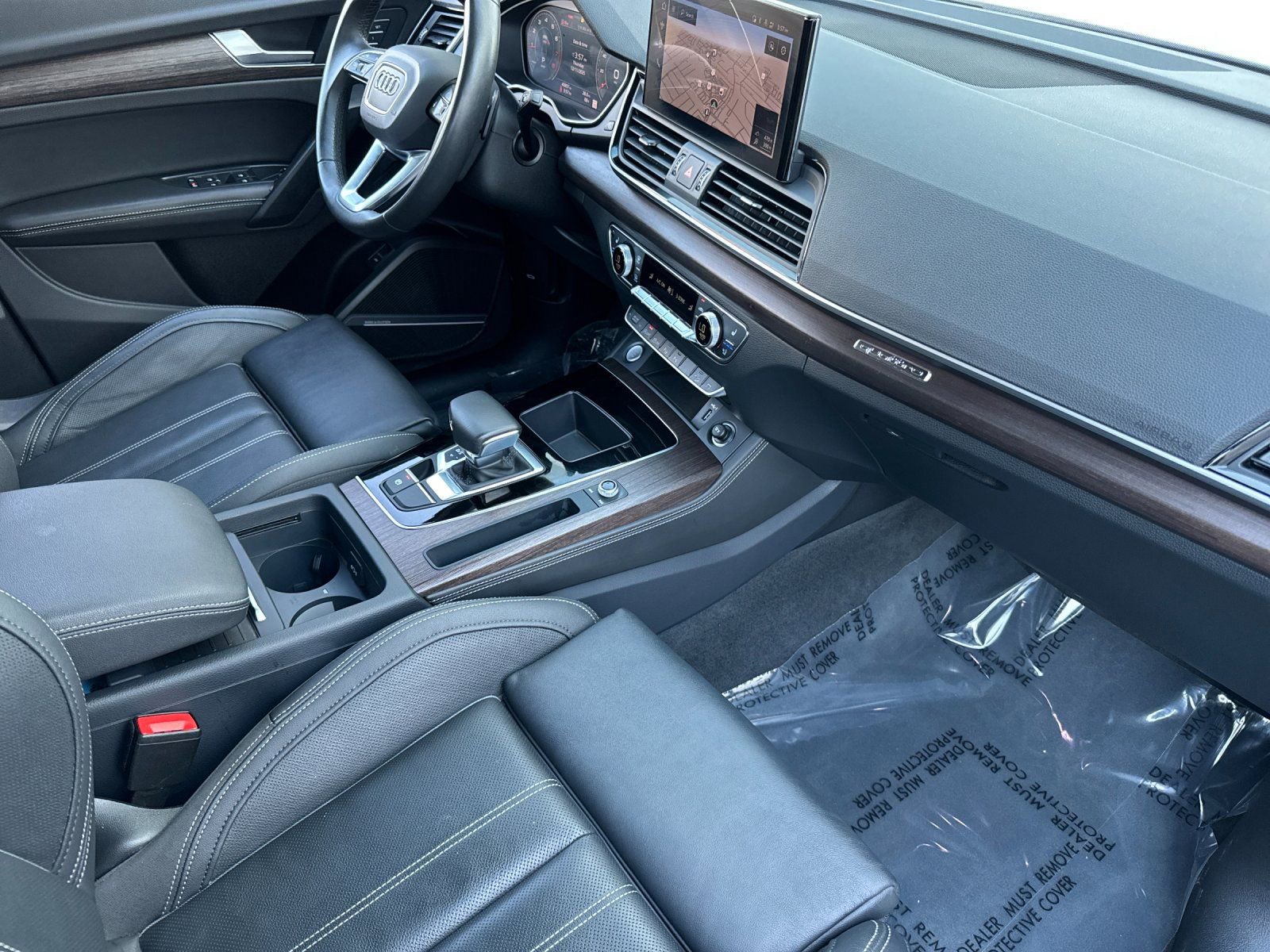 Used 2024 Audi Q5 2.0T Prestige w/ Prestige Package image 18