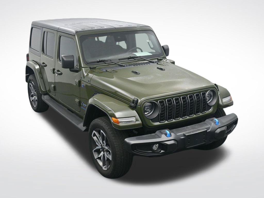 Used 2024 Jeep Wrangler Unlimited w/ Convenience Group AWD/4WD image 23
