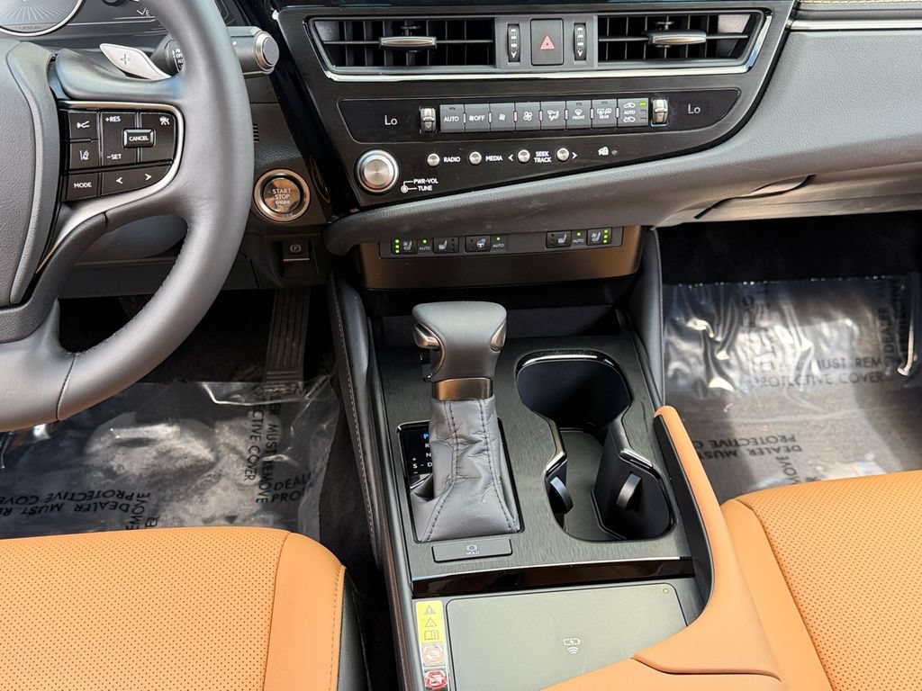 Certified 2025 Lexus ES 350 w/ Premium Package FWD image 12