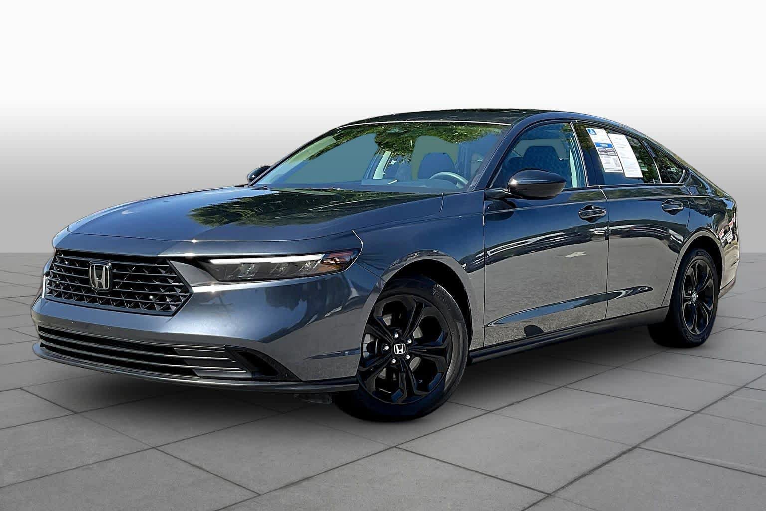 Used 2025 Honda Accord SE image 1