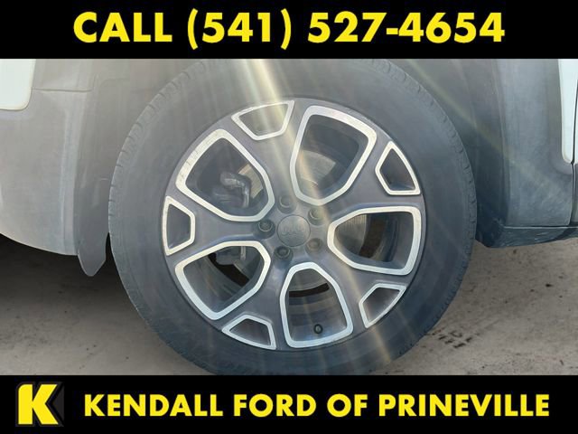 Used 2016 Jeep Renegade Limited AWD/4WD image 9