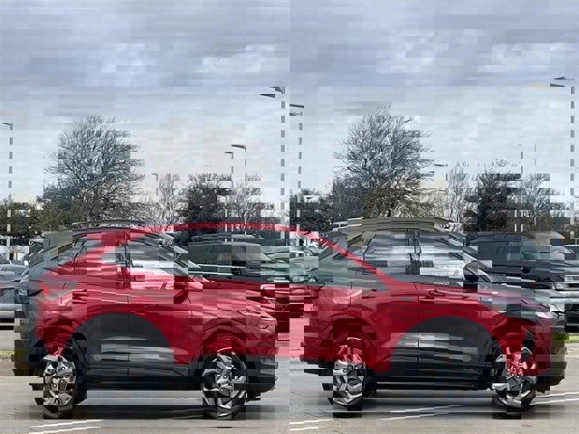 Used 2025 Ford Escape ST-Line image 3