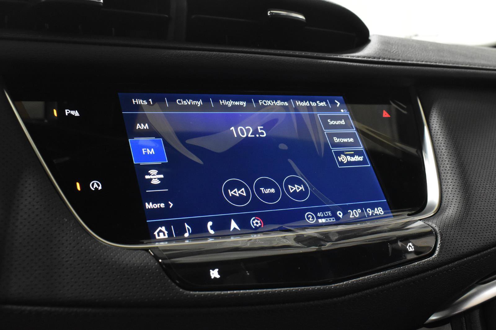 Used 2025 Cadillac XT5 Premium Luxury w/ LPO, Floor Liner Package FWD image 10