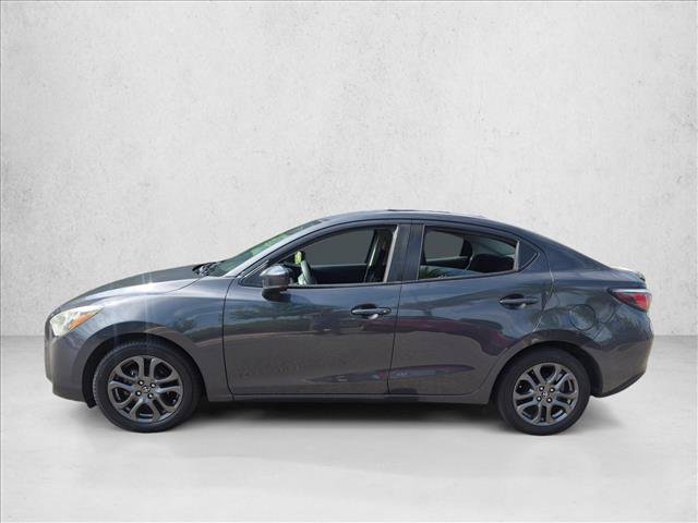 Used 2019 Toyota Yaris LE FWD image 8