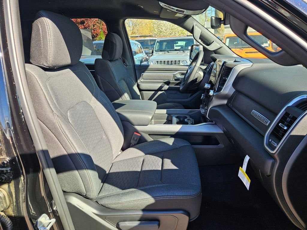 New 2026 RAM 1500 4x4 Crew Cab image 16