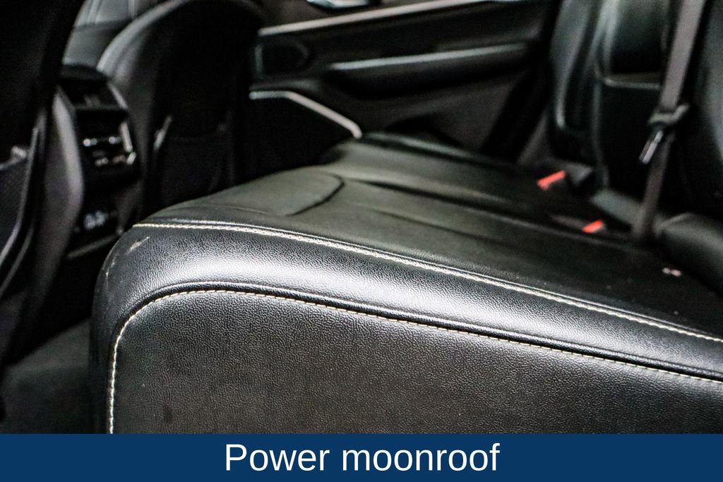 Used 2024 Jeep Grand Cherokee Limited 4xe image 13