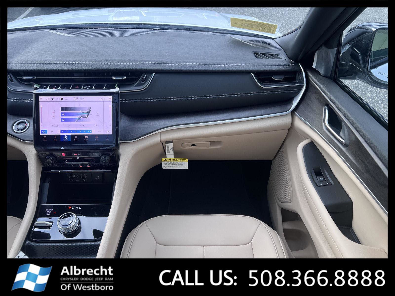 New 2025 Jeep Grand Cherokee Limited image 17