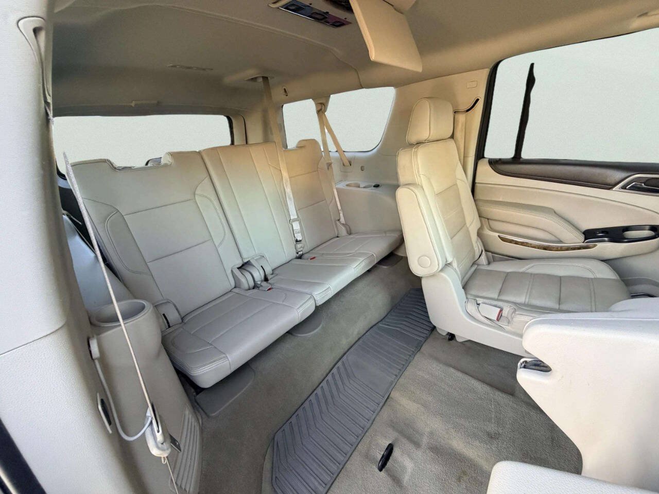 Used 2016 GMC Yukon XL Denali w/ Open Road Package AWD/4WD image 37