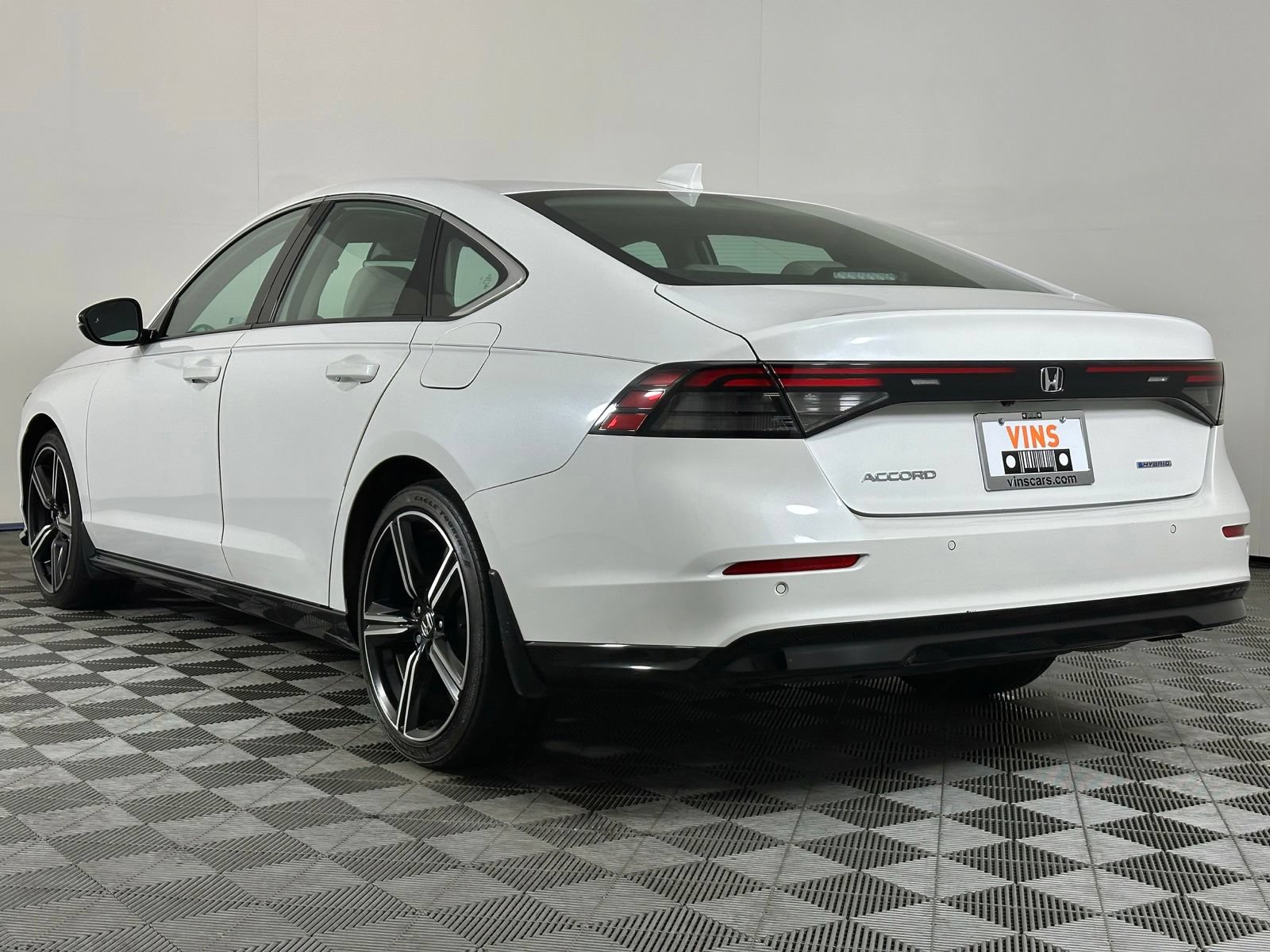 Used 2023 Honda Accord EX-L image 27