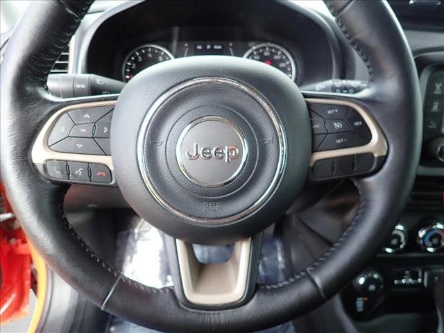 Used 2017 Jeep Renegade Latitude w/ Cold Weather Group image 12
