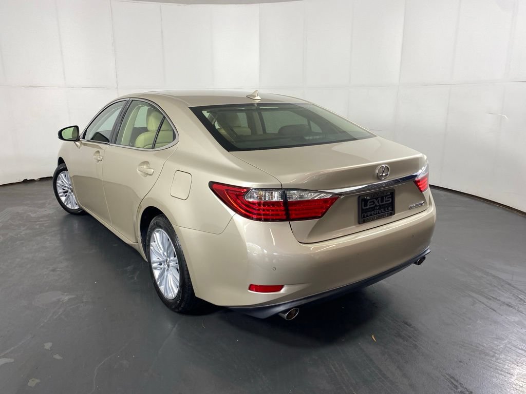 Used 2014 Lexus ES 350 w/ Luxury Package FWD image 8