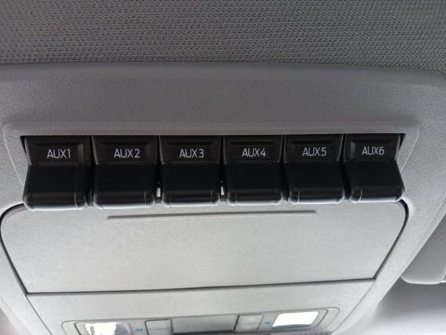 New 2026 Ford F250 XL w/ XL Chrome Package image 26