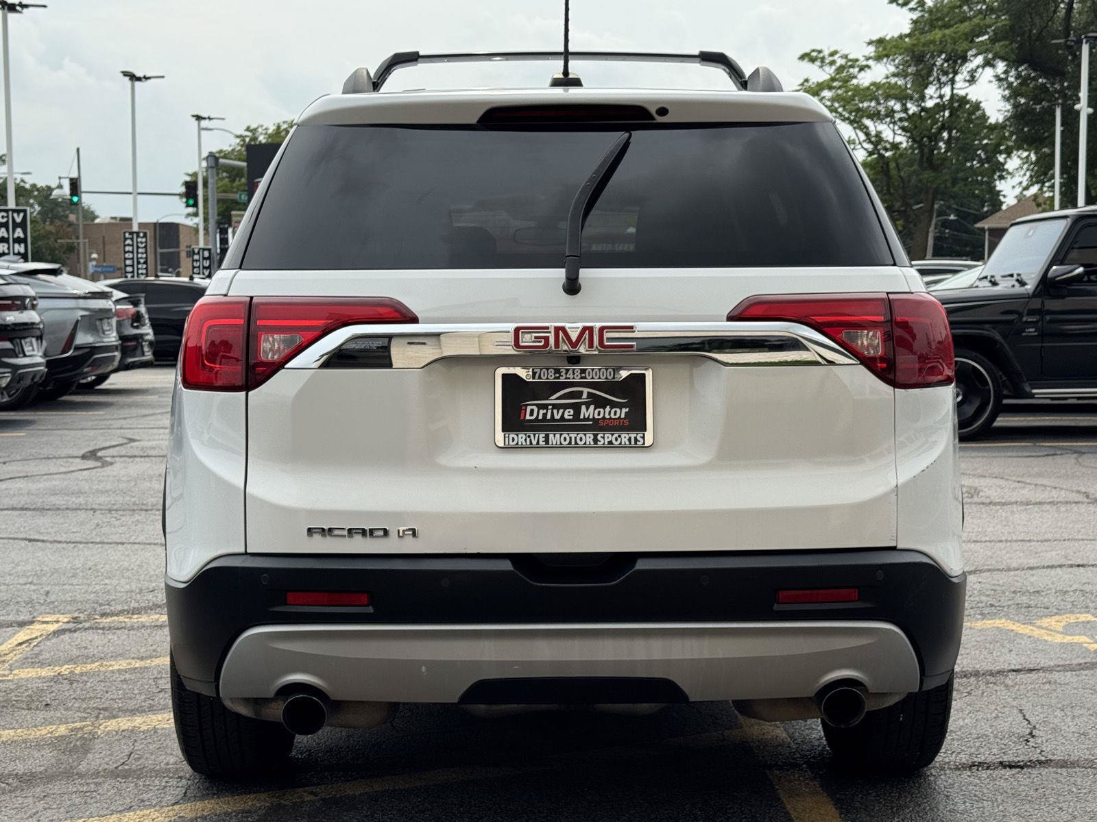 Used 2019 GMC Acadia SLT FWD image 10
