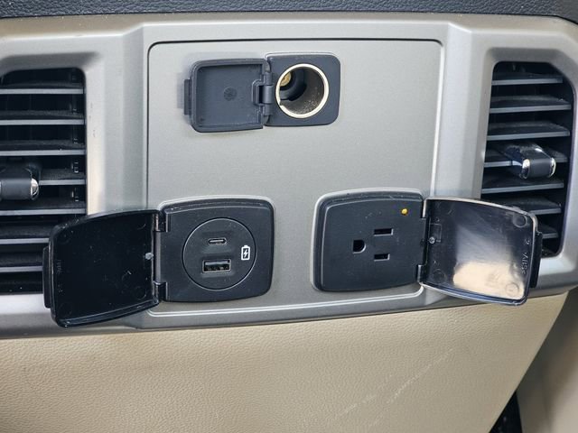 Certified 2021 Ford F250 Lariat w/ Lariat Value Package image 17