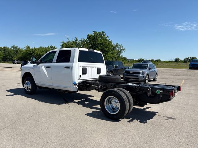 New 2026 RAM 3500 Tradesman w/ Chrome Appearance Group A AWD/4WD image 8