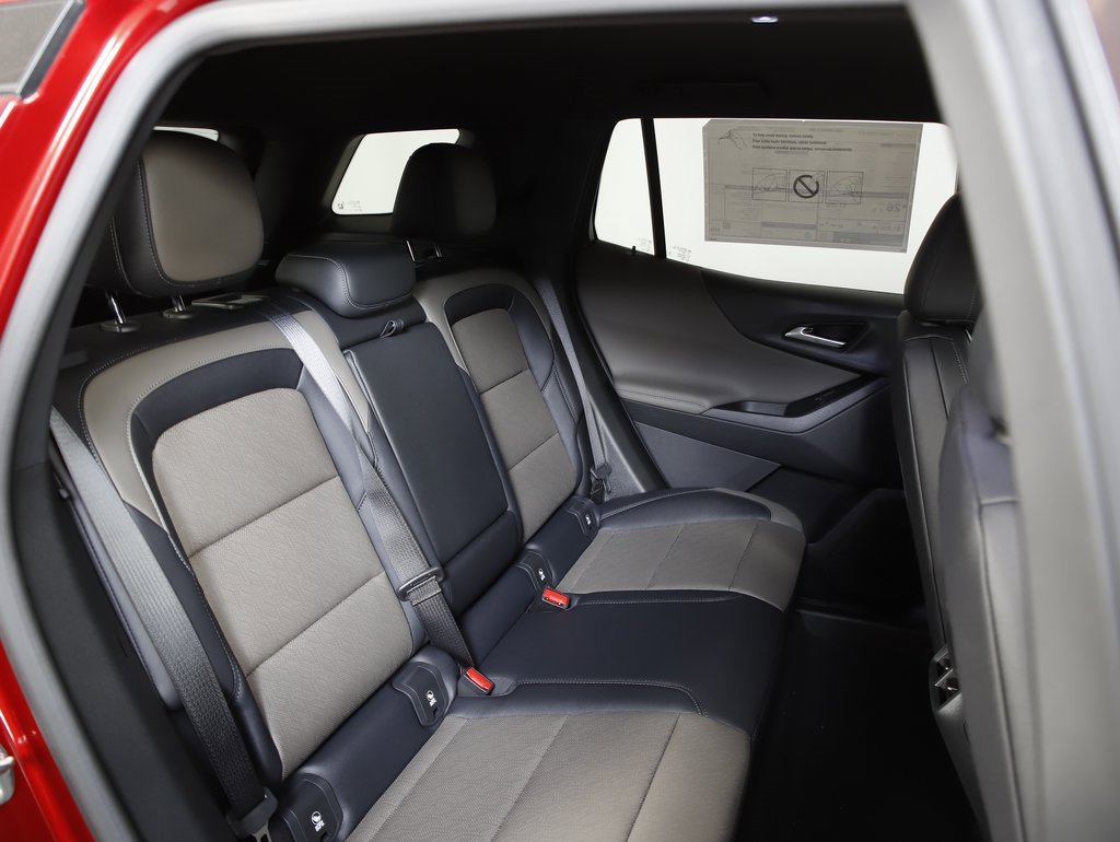 New 2026 Chevrolet Equinox LT w/ Convenience Package II image 10