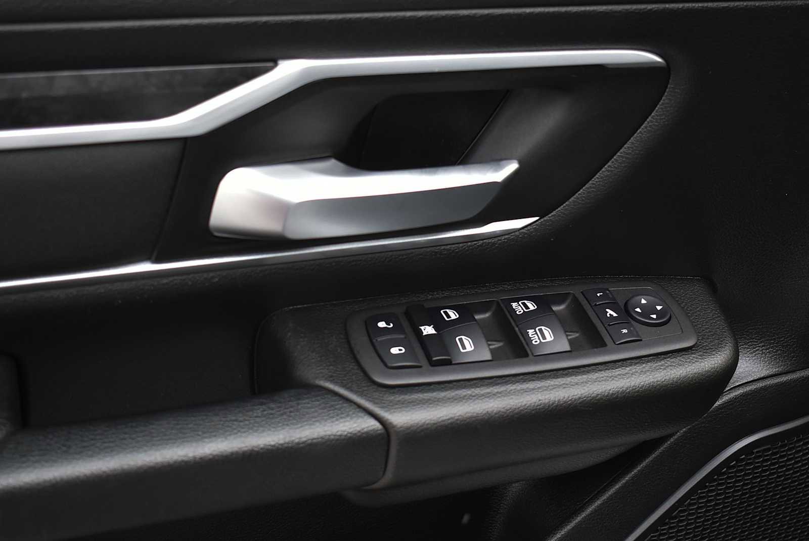 Used 2023 RAM 1500 Big Horn image 30