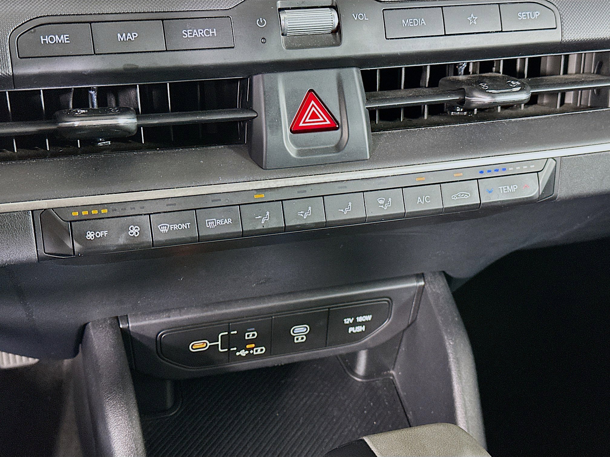 Used 2025 Kia K4 LXS FWD image 24