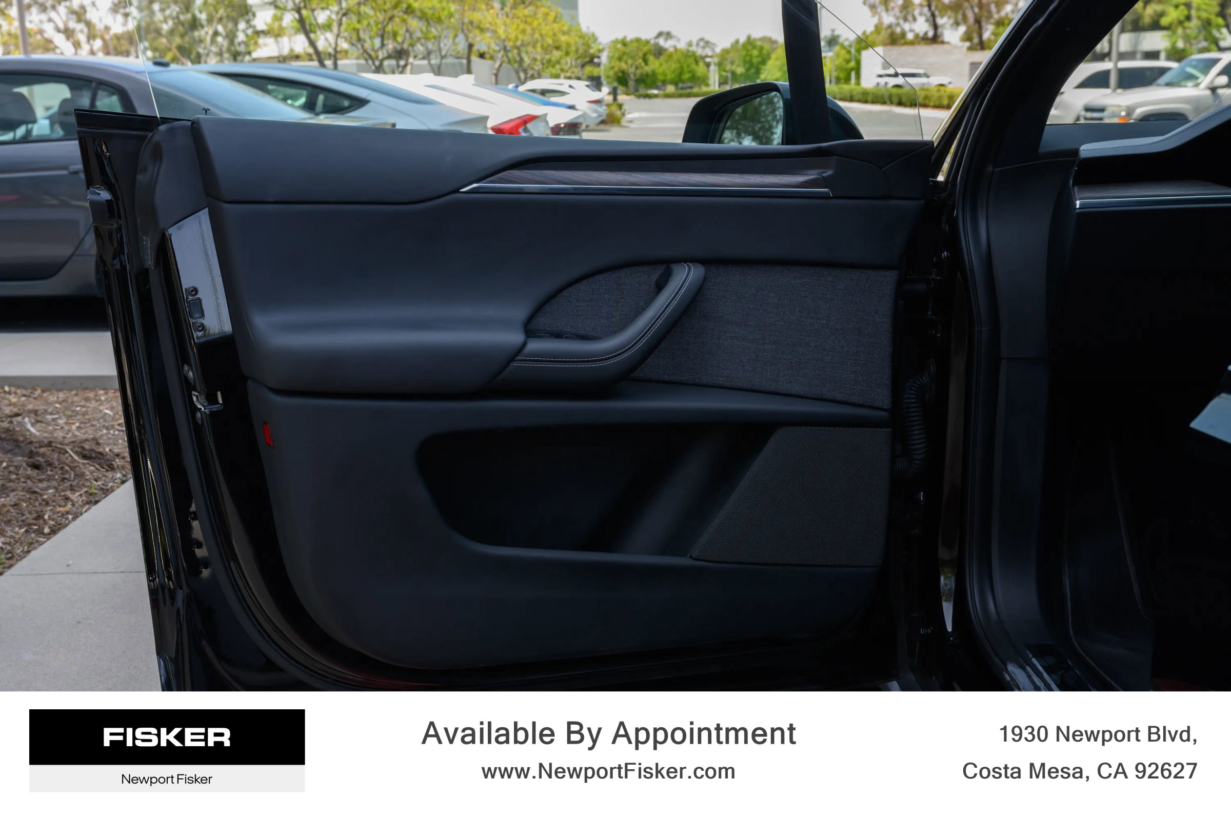Used 2022 Tesla Model X image 11