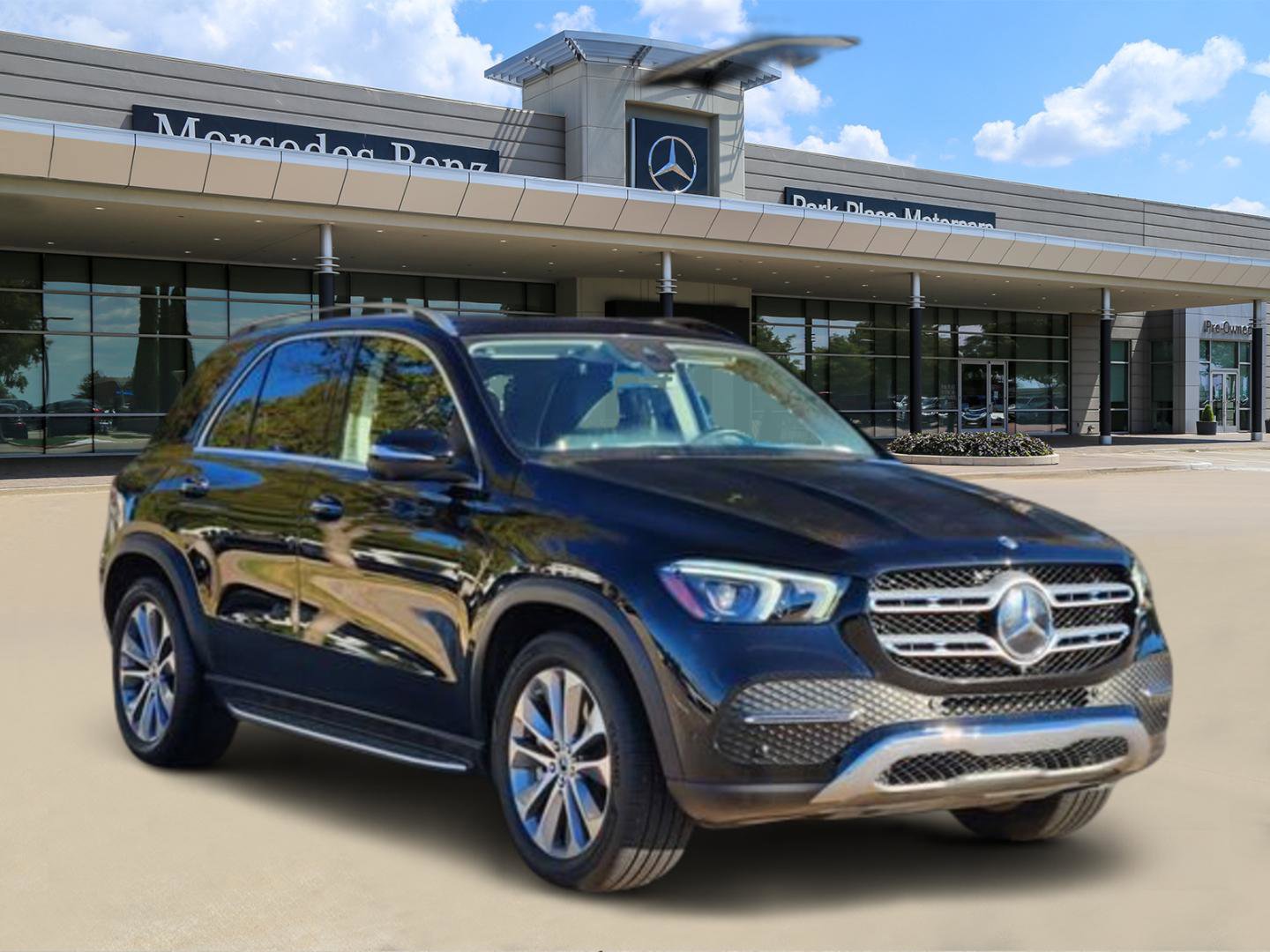 Used 2020 Mercedes-Benz GLE 450 4MATIC image 2