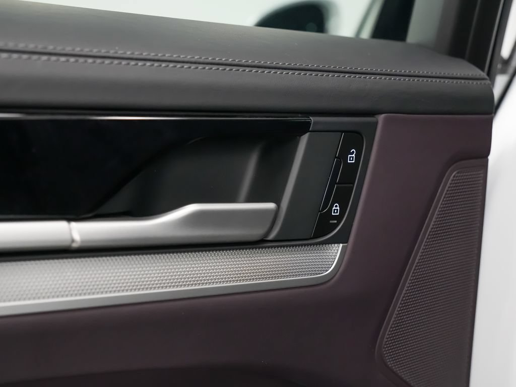 New 2026 Porsche Cayenne AWD/4WD image 27