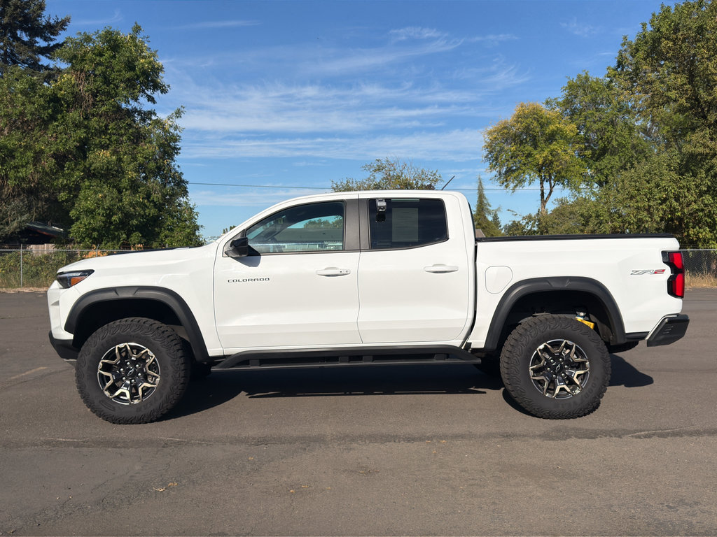 Used 2024 Chevrolet Colorado ZR2 w/ ZR2 Convenience Package III AWD/4WD image 17