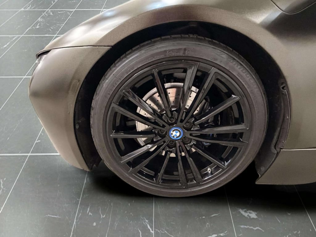 Used 2019 BMW i8 Coupe AWD/4WD image 22