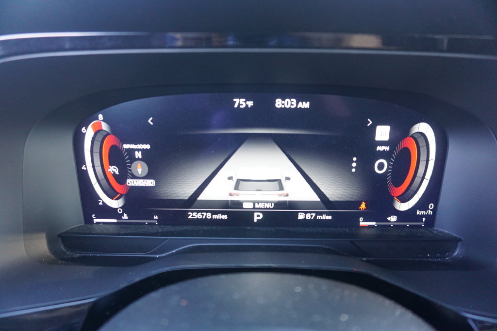 Used 2024 Nissan Pathfinder Platinum FWD image 7