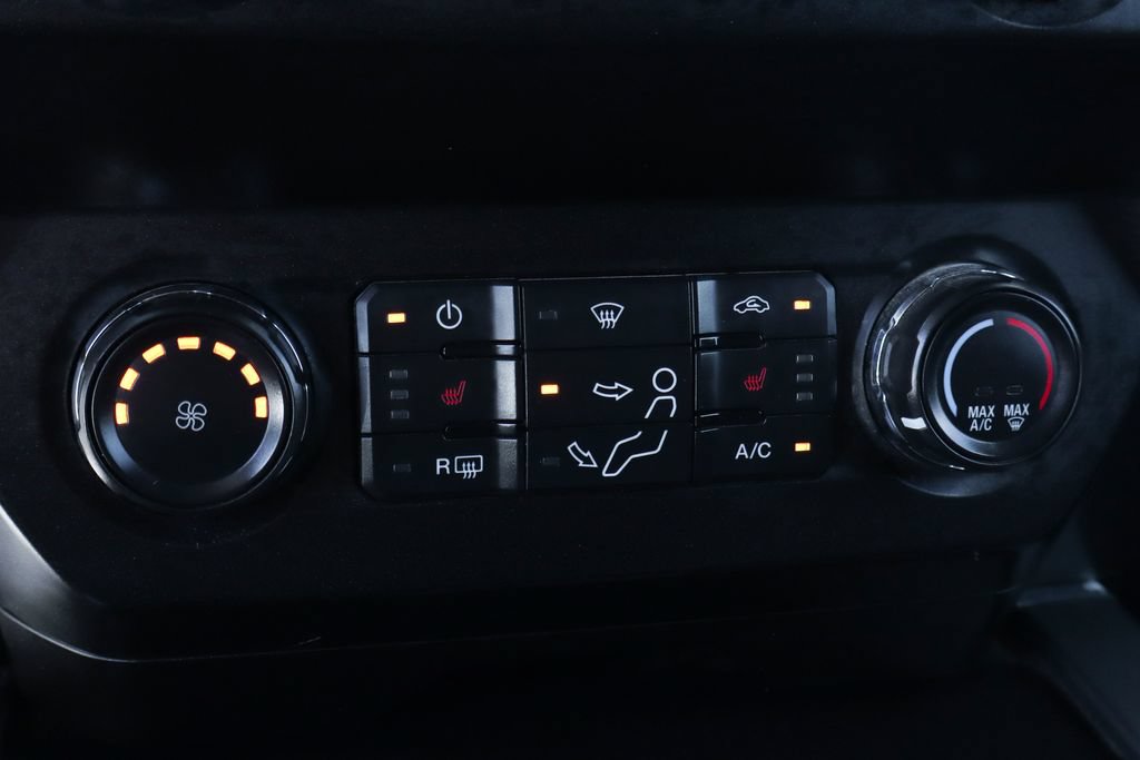 Used 2021 Ford F250 XLT w/ XLT Premium Package AWD/4WD image 45