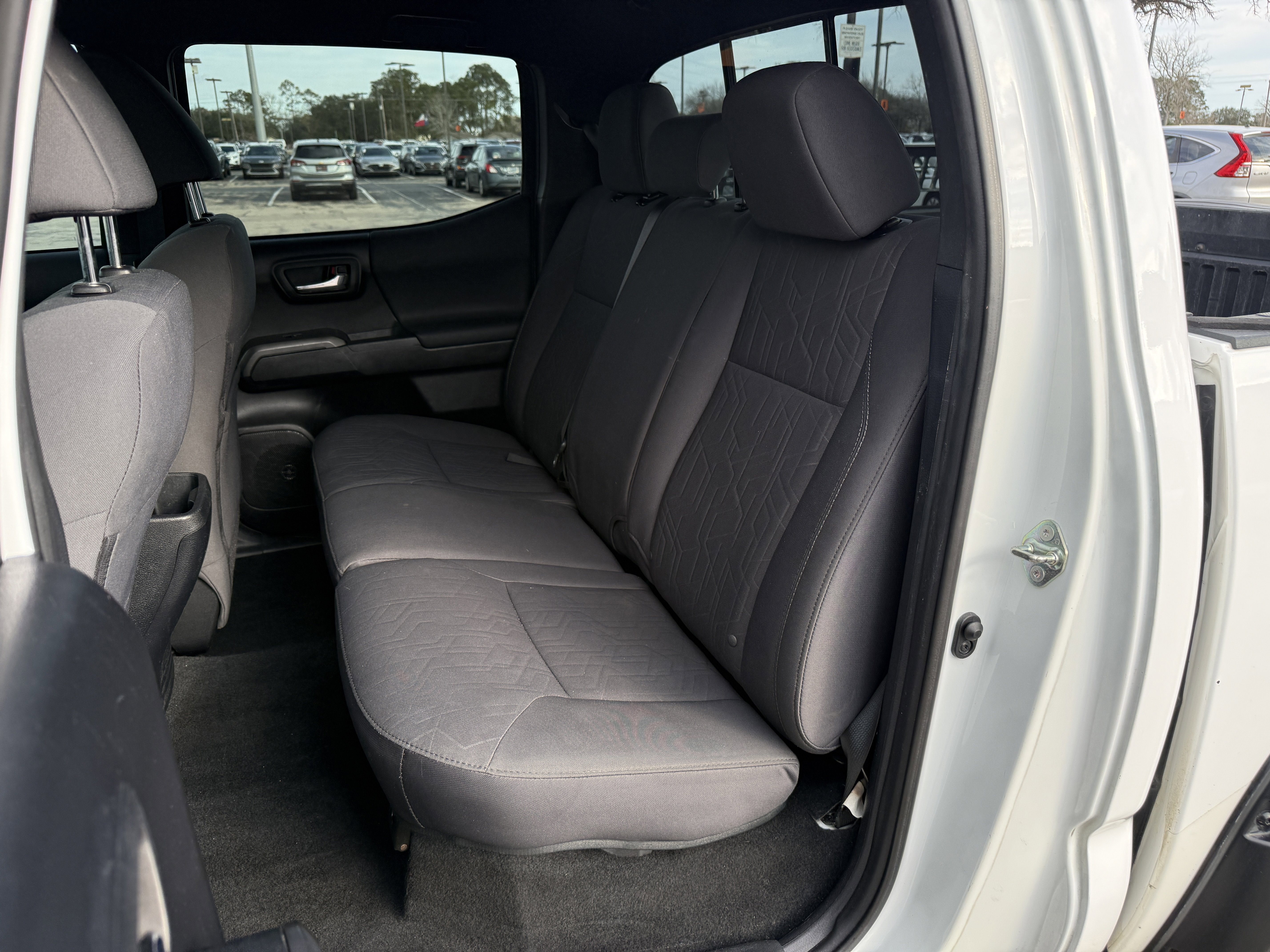 Used 2019 Toyota Tacoma TRD Off-Road w/ Technology Package AWD/4WD image 36