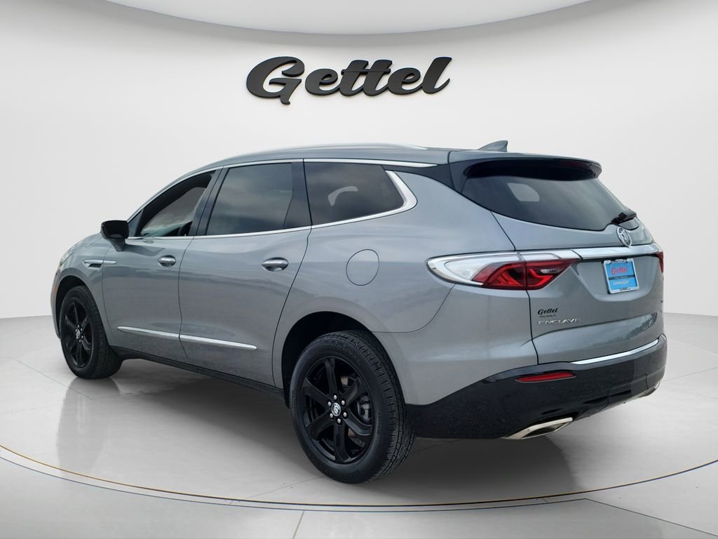 Used 2023 Buick Enclave Essence w/ Sport Touring Edition image 6