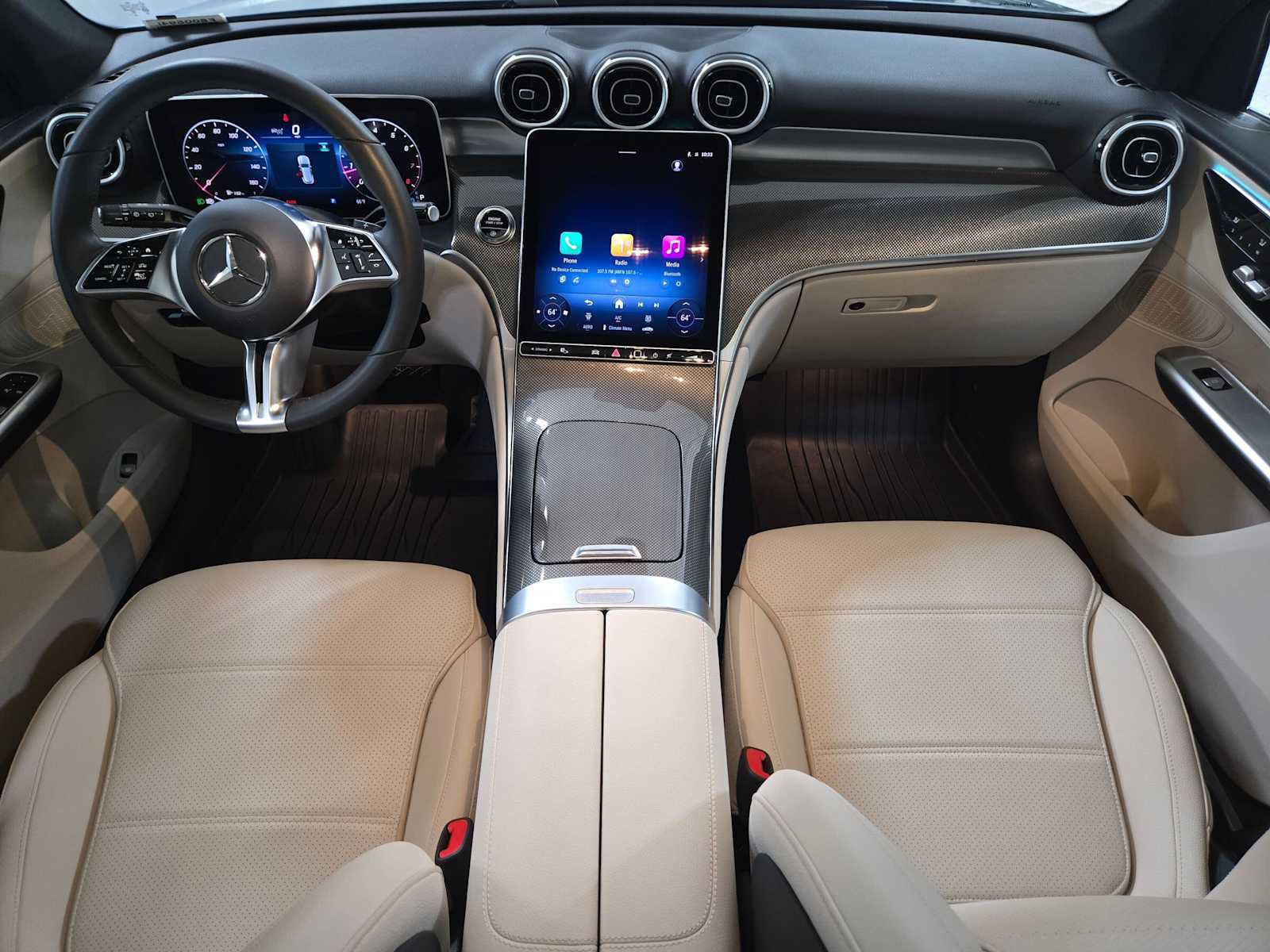 Certified 2026 Mercedes-Benz GLC 300 4MATIC image 18
