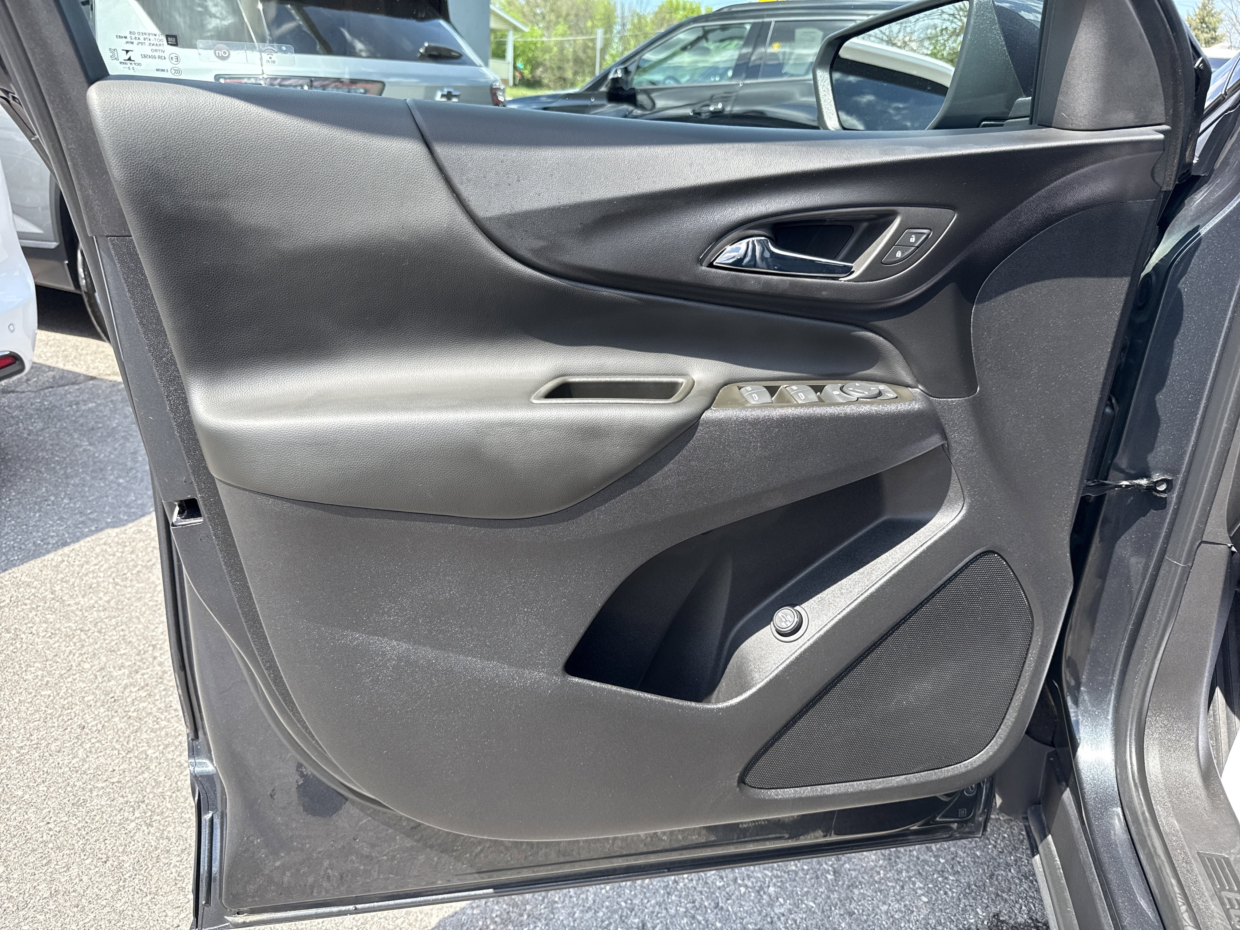 Used 2023 Chevrolet Equinox LT AWD/4WD image 15