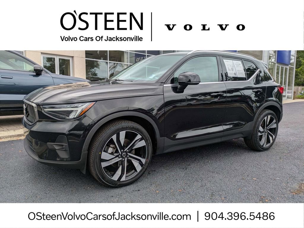 Certified 2023 Volvo XC40 B5 Plus w/ Protection Package Premier AWD/4WD image 1