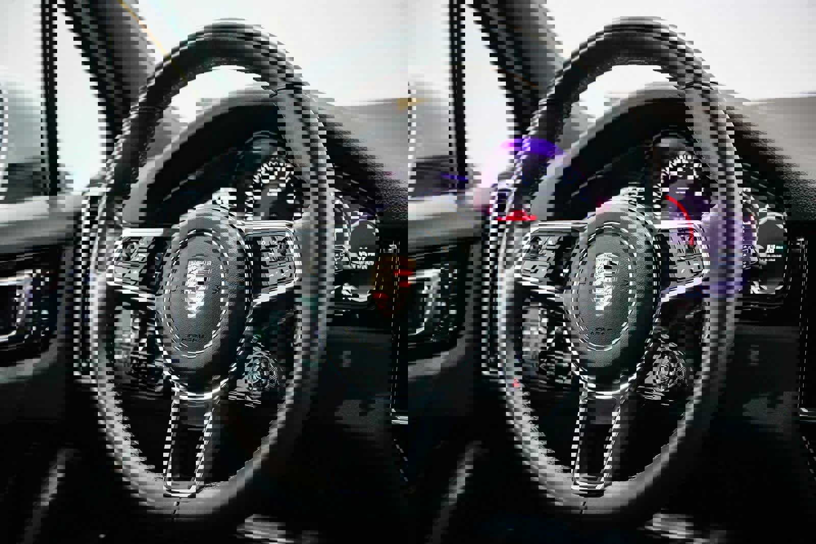 Used 2023 Porsche Cayenne S Platinum image 15