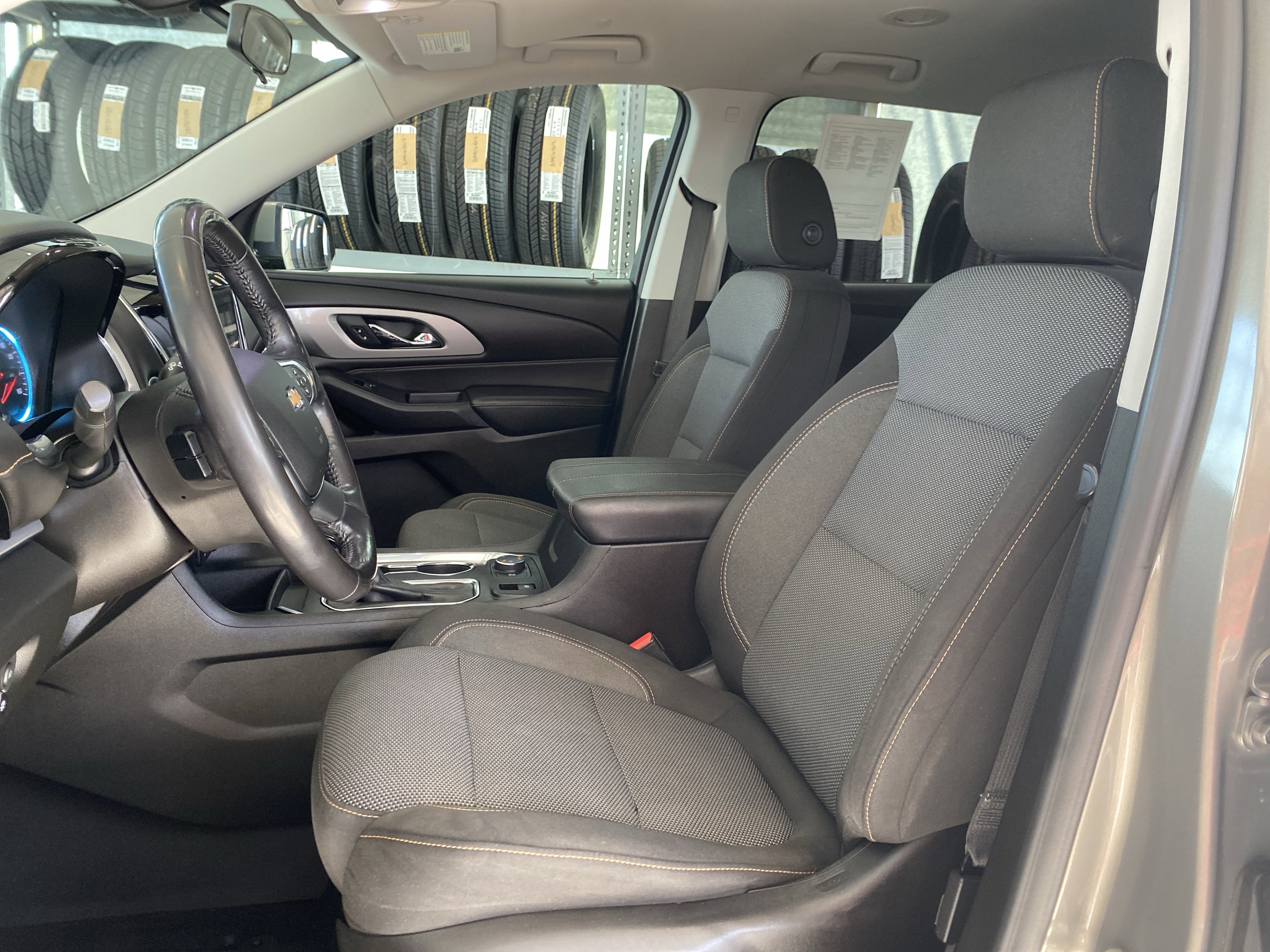 Used 2018 Chevrolet Traverse LT image 20