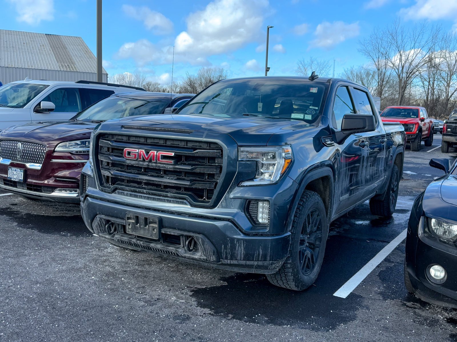 Used 2020 GMC Sierra 1500 Elevation w/ Elevation Value Package image 3