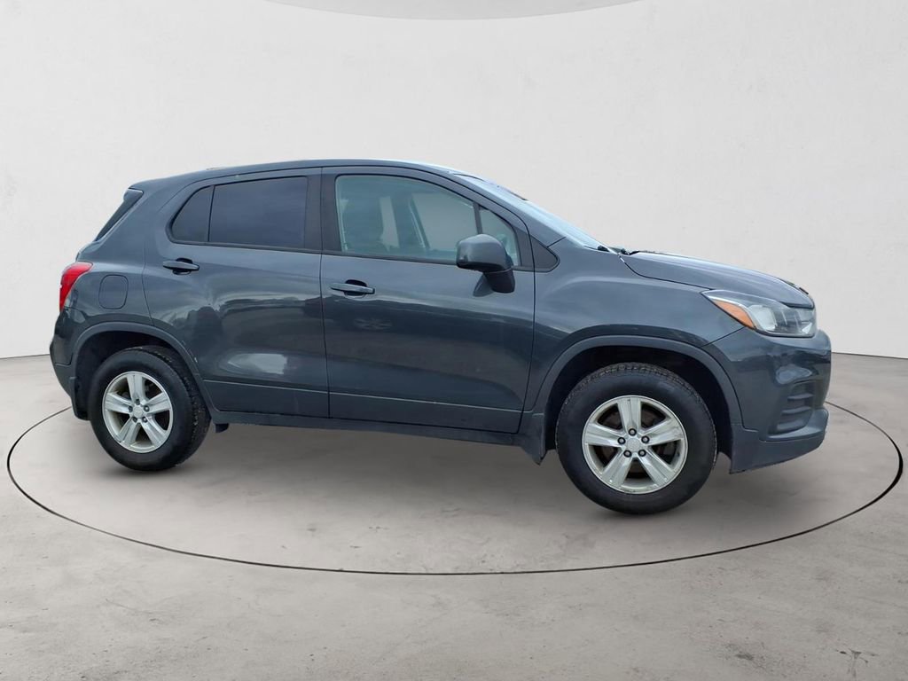 Used 2019 Chevrolet Trax LS w/ Tint and Cruise Package image 5