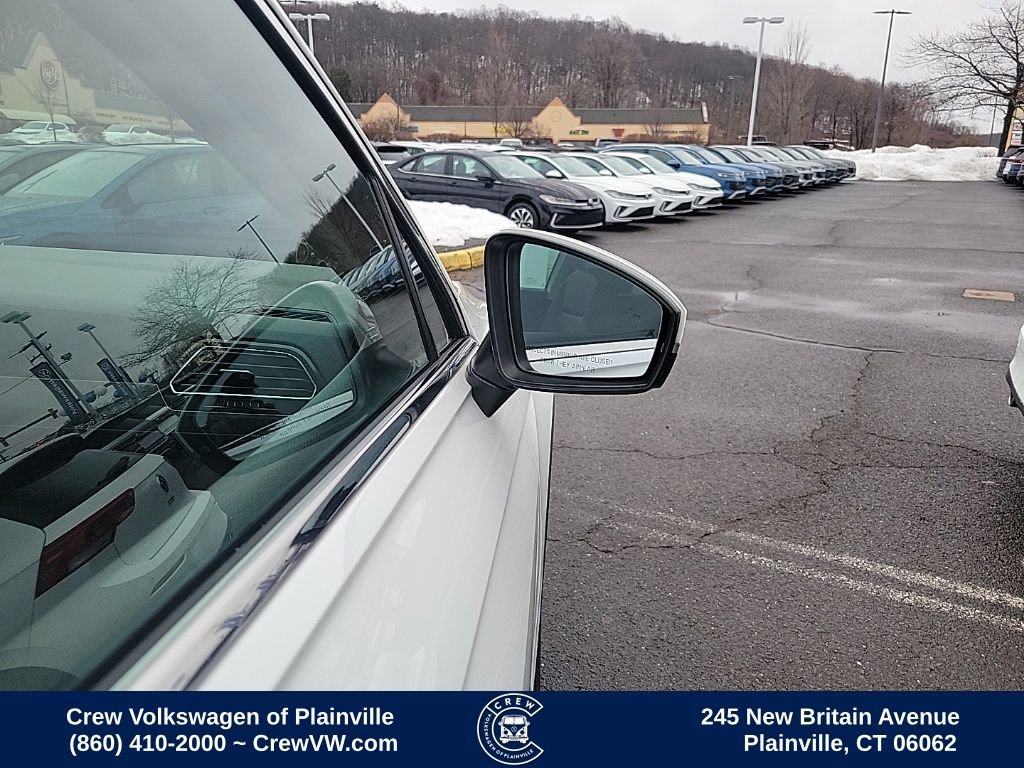 Used 2019 Volkswagen Tiguan SE image 36