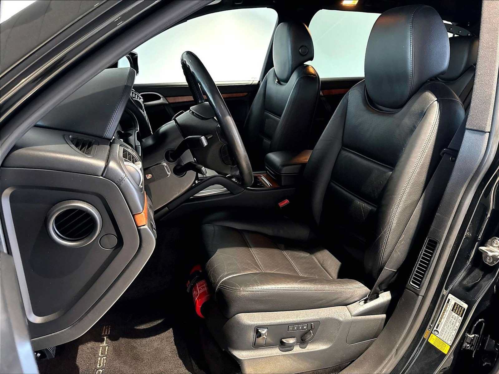 Used 2008 Porsche Cayenne S AWD/4WD image 8