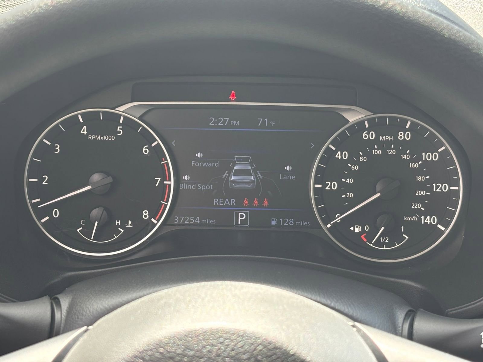 Used 2025 Nissan Altima 2.5 SV FWD image 38