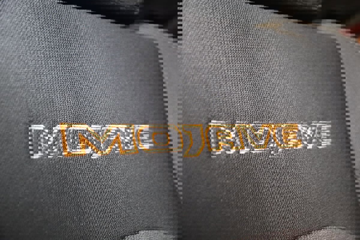 Used 2025 Jeep Gladiator Mojave image 12