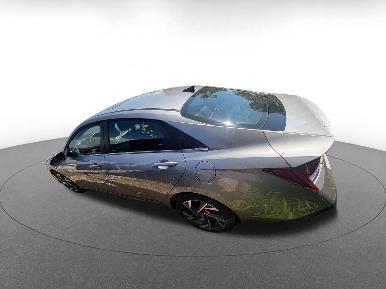 Used 2025 Hyundai Elantra Limited image 6