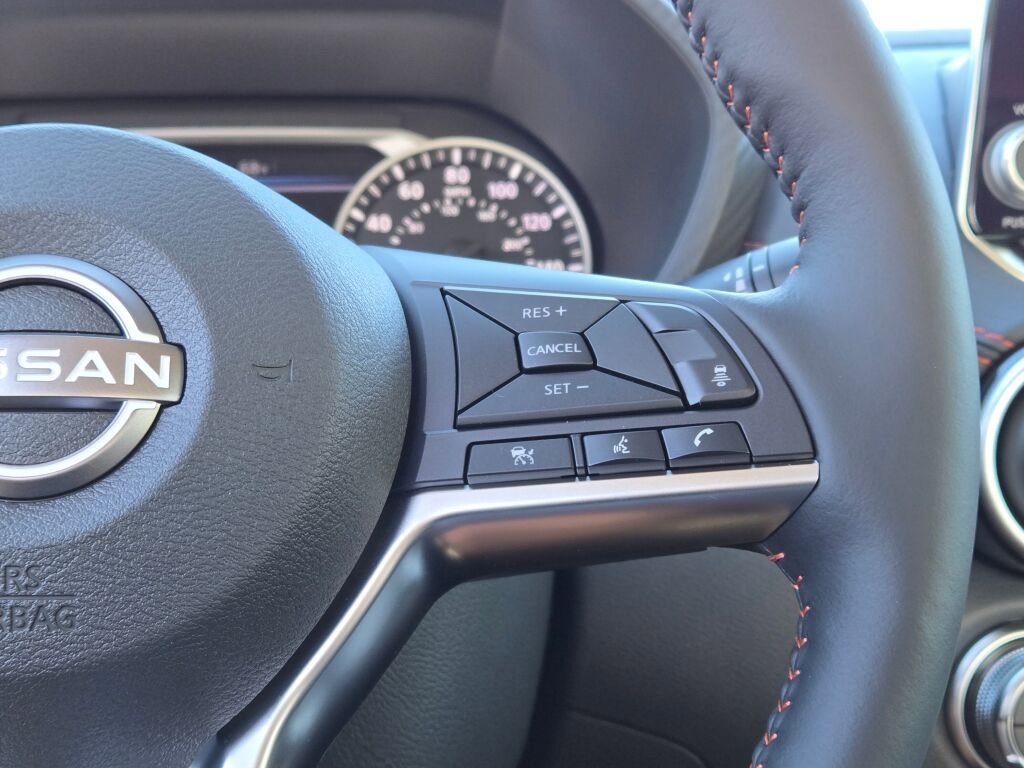 Used 2025 Nissan Sentra SR w/ SR Premium Package image 31