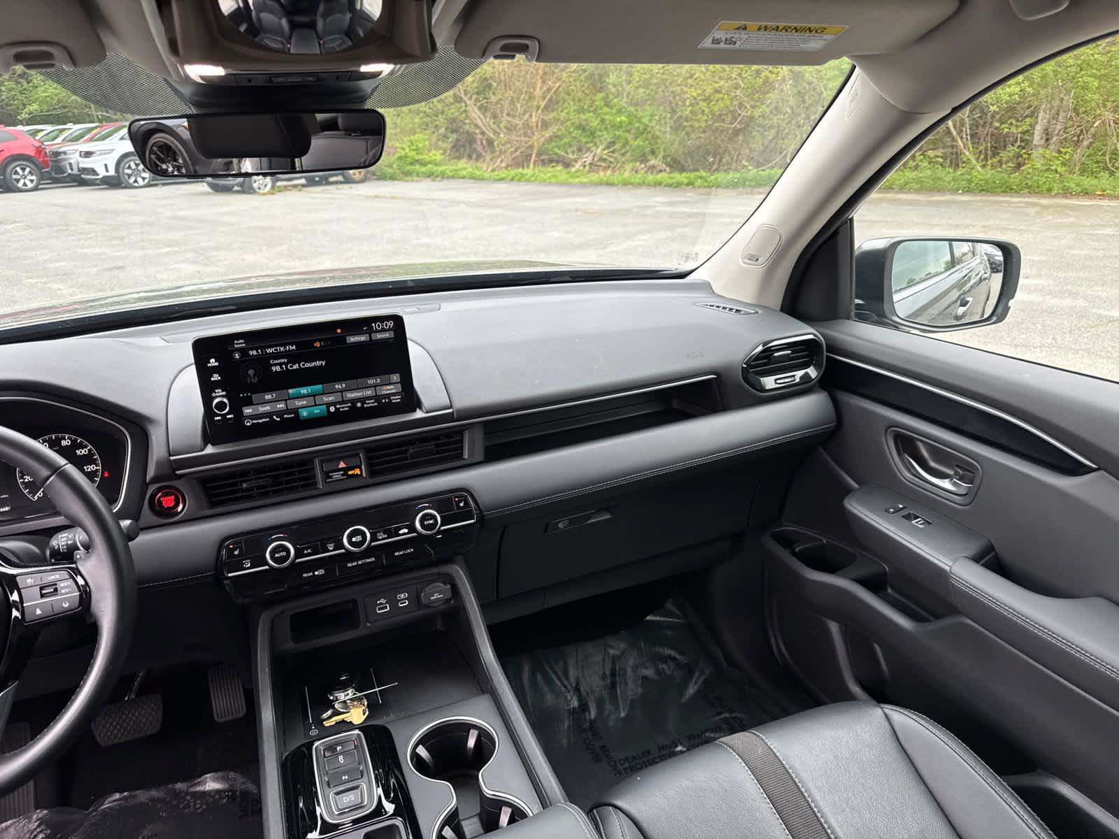 Used 2025 Honda Pilot Touring image 33